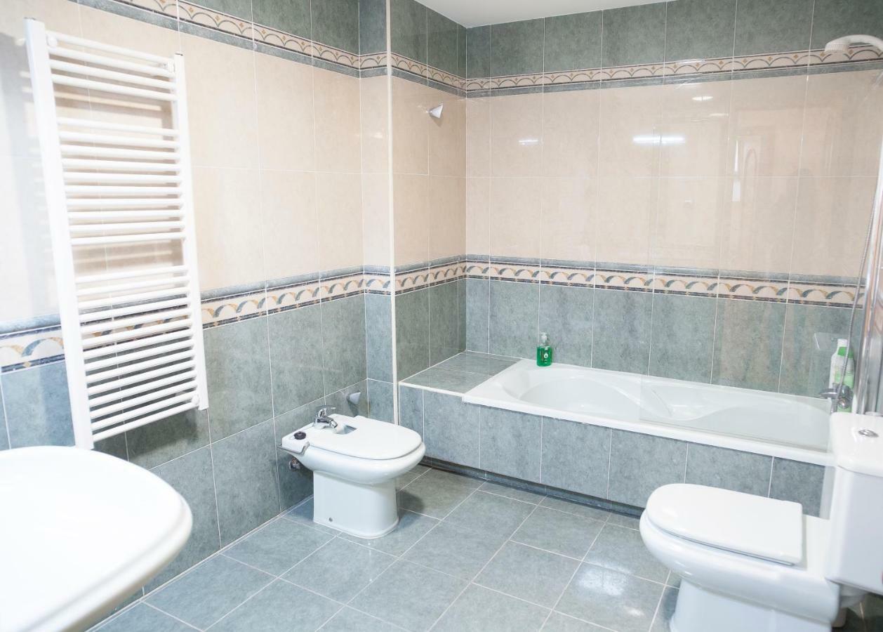 Ferienwohnung Housingleon - Conde Duplex Con Garaje Gratuito Exterior foto